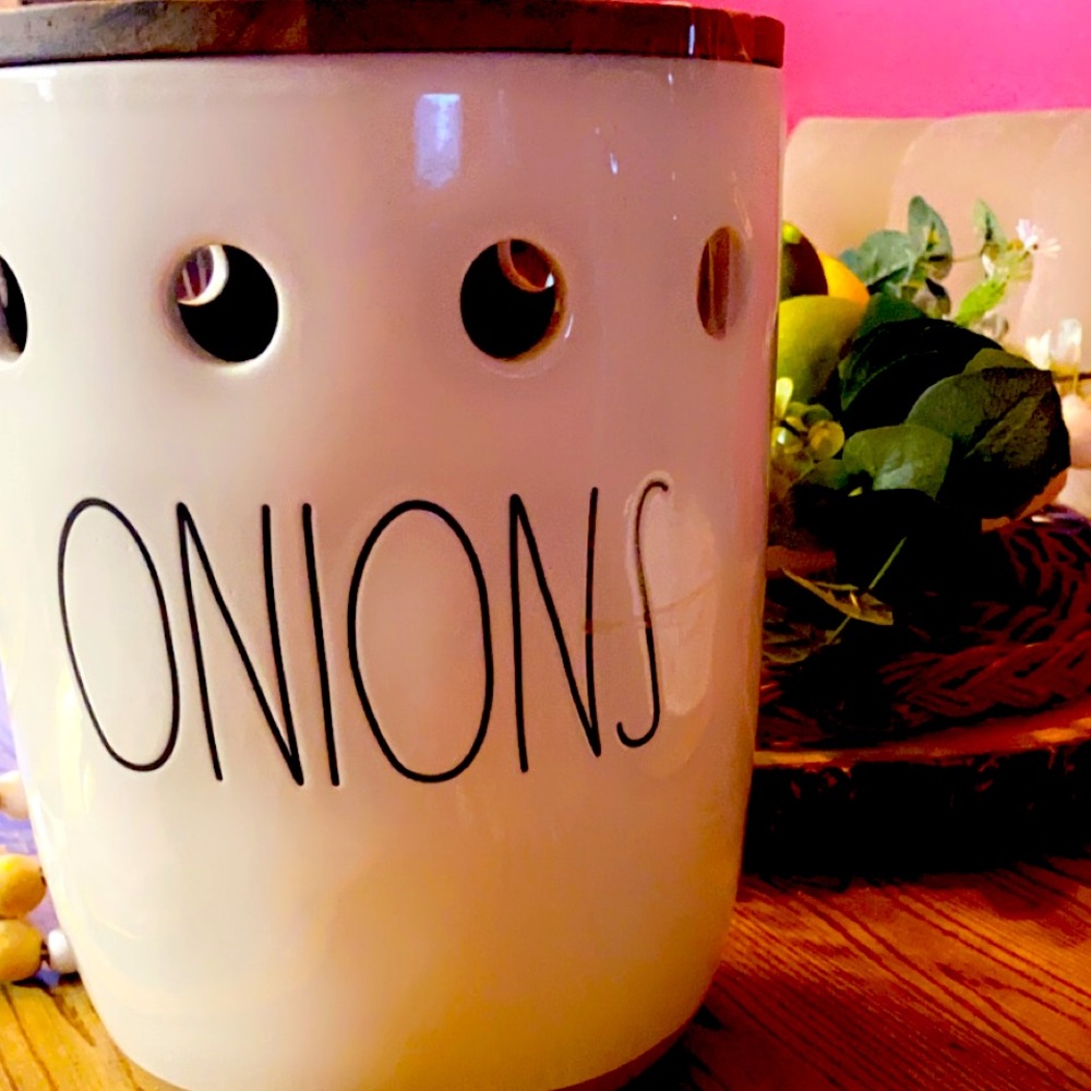 ONIONS CELLAR, NWT, RAE DUNN